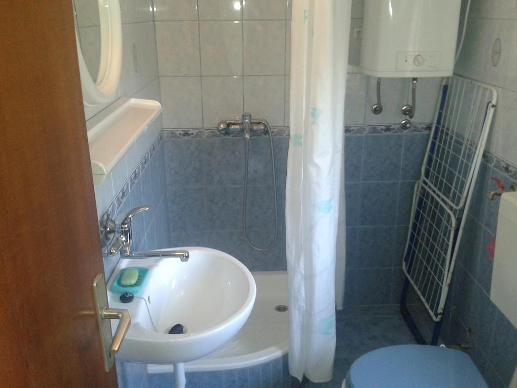 Apartments Zdenka Rogoznica  Oda fotoğraf